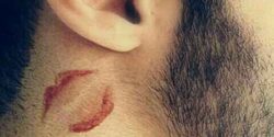 تعبیر خواب بوسیدن گردن مرد نامحرم  و دست عشقت و معشوق سابق زیر باران