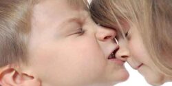 تعبیر خواب گاز گرفتن معشوق و انگشت دیگران و گاز گرفتن دست توسط انسان مرده