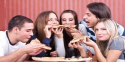 تعبیر خواب غذا خوردن با فامیل و مرده حضرت یوسف و غذا خوردن در نماز ابن سیرین