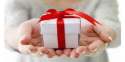 تعبیر خواب هدیه گرفتن از پسر مجرد و از همسر و از پیرمرد و از معشوق سابق