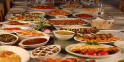 تعبیر خواب سفره پلاستیکی و غذا و مهمانی و سفره قرمز و بزرگ و سفره خالی امام حسین و سفره نان برای دختر مجرد