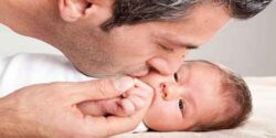 تعبیر خواب بوسیدن بچه و نوزاد پسر و دست نامحرم و صورت پدر زنده و مادر و معشوق سابق