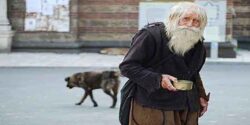 تعبیر خواب پیرمرد گدای کور و کمک به گدا و گدای دزد و پول دادن به گدا در خواب چیست
