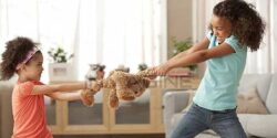 تعبیر خواب دعوا با پدر فوت شده و پدر زن و دعوا پسر با پدر و دعوا پدر و مادر امام صادق و ابن سیرین