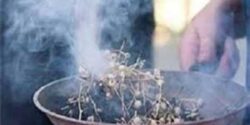 تعبیر خواب دود قرمز و سیاه از دوده بخاری و خانه در خواب چیست
