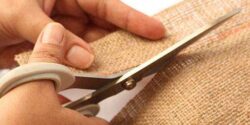 تعبیر خواب قیچی و سوزن برای زن باردار و قیچی در دست مرده و دیگری و خریدن قیچی حضرت یوسف و ابن سیرین