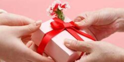 تعبیر خواب هدیه گرفتن از امام رضا و از امام صادق و امام حسین و امام زاده و از طرف خدا