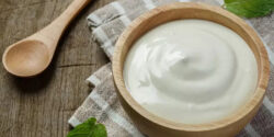 تعبیر خواب ماست کپک زده و خیار و سبزی و ماست برای دختر مجرد و ماست چکیده ابن سیرین و امام صادق
