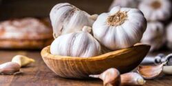 خواص سیر ناشتا برای رحم و مردان و سیر و ماست برای کبد