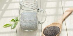 مصرف تخمه شربتی هنگام خواب و بهترین زمان مصرف تخمه شربتی برای لاغری و یبوست
