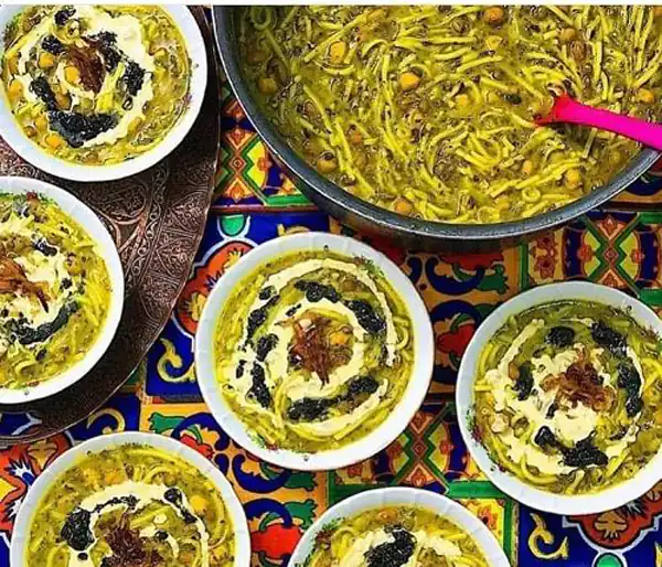 تعبیر خواب آش رشته پختن + آش رشته برای دختر مجرد و زن متاهل