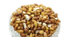 تعبیر خواب بادام کوهی یا الوک + چیدن بادام کوهی از درخت و دیدن بادام کوهی نارس