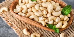 تعبیر خواب بادام هندی + خوردن بادام هندی شور و دیدن بادام هندی در درخت