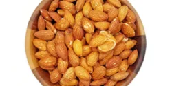 تعبیر خواب گرفتن بادام از مرده + بادام ابن سیرین و بادام شکستن و خوردن