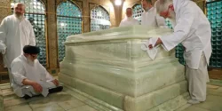 تعبیر خواب غبار روبی حرم + غبار روبی حرم امام حسین و خوشحالی از غبار روبی حرم