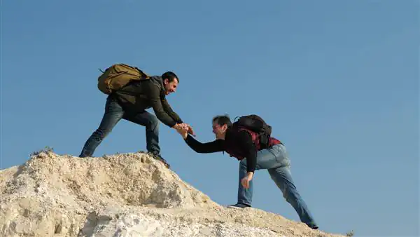 تعبیر خواب تپه بالا رفتن + بالا رفتن از تپه دختر مجرد و بالا رفتن از سربالایی