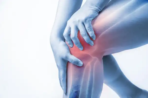 تعبیر خواب درد زانو چیست + برای زن متاهل و بادار و دختر مجرد