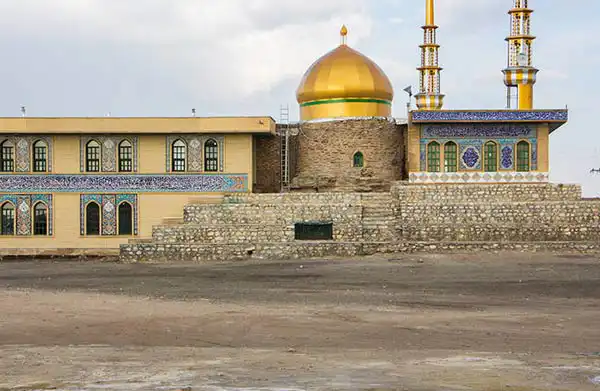تعبیر خواب امامزاده ناشناس + برای زن متاهل و بادار و دختر مجرد