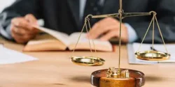 قاضی در خواب چه تعبیری دارد + برای زن متاهل و بادار و دختر مجرد