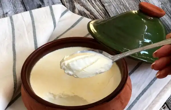 تعبیر خواب ماست مایه زدن + برای زن متاهل و بادار و دختر مجرد
