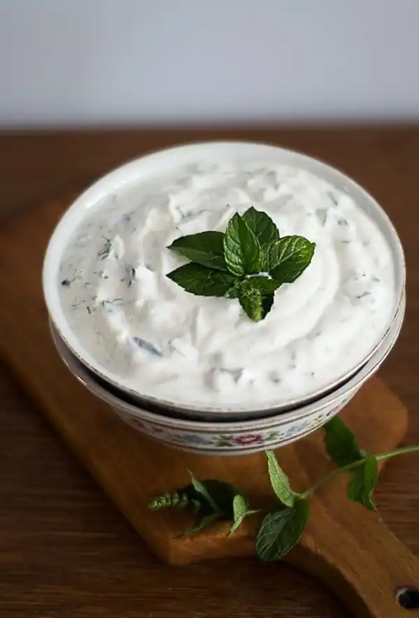 تعبیر خواب ماست موسیر + برای زن متاهل و بادار و دختر مجرد