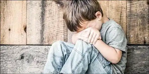تعبیر خواب یتیم شدن + برای زن متاهل و بادار و دختر مجرد
